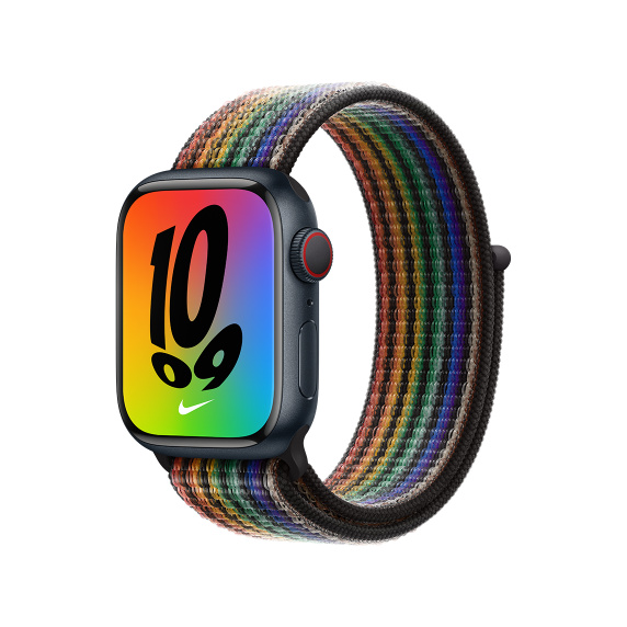 Pohled zboku na Apple Watch s provlékacím sportovním řemínkem Nike Pride Edition