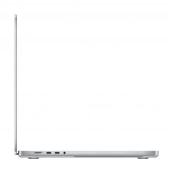 Pohled zboku na otevřený stříbrný MacBook Pro s čipem M1