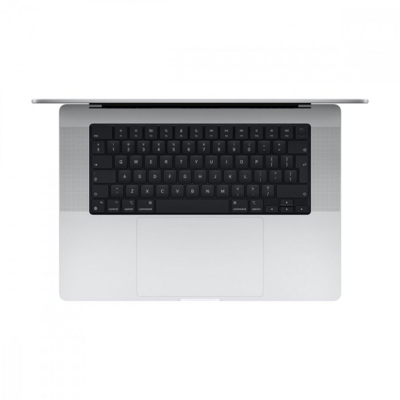 Pohled shora na otevřený stříbrný MacBook Pro s čipem M1