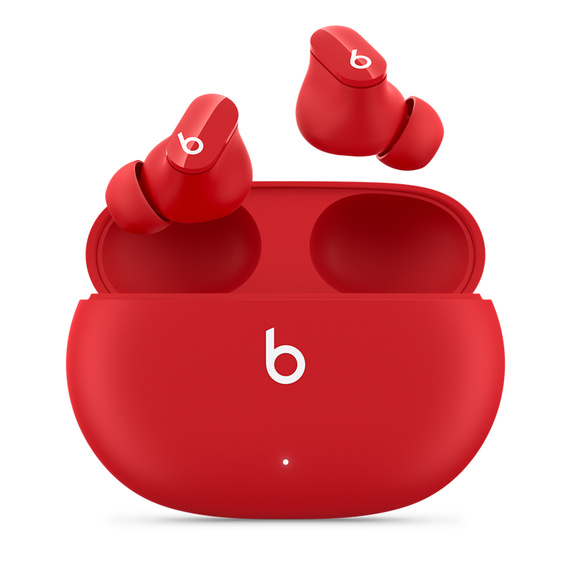 Červená sluchátka Beats Studio Buds s nabíjecím pouzdrem