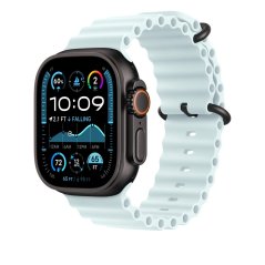 Apple Watch 49mm ledově modrý Oceánský řemínek - provedení z černého titanu