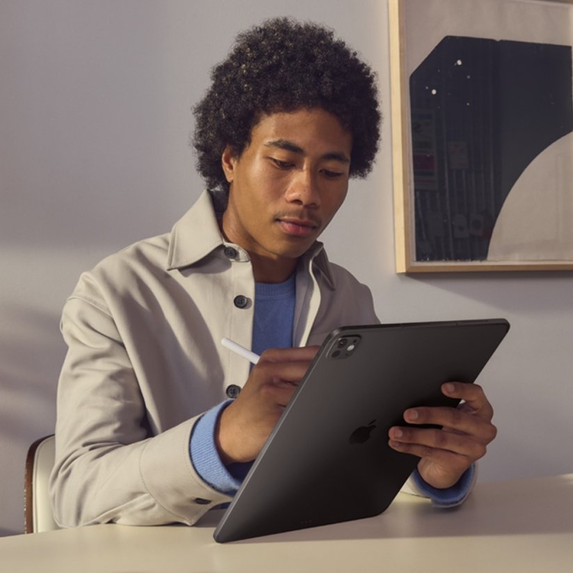 Apple iPad Pro 13" M5 Wi-Fi + Cell 16GB/2TB - stříbrný