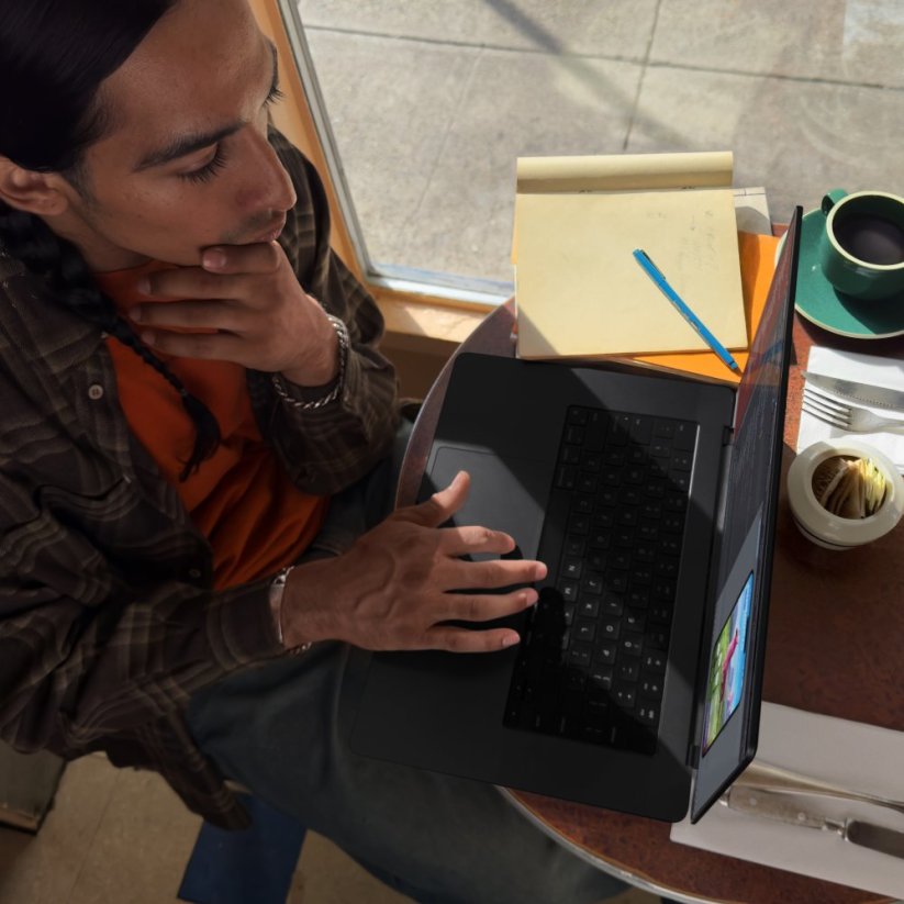 Apple MacBook Pro M3 Max 16“ 14CPU/30GPU/36GB RAM/ 1TB SSD - Vesmírně černý